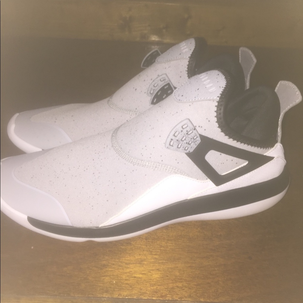 Men's Jordon tennis